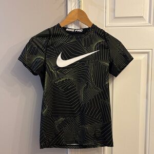 Nike Pro Kids Black and Lime Graphic Tee